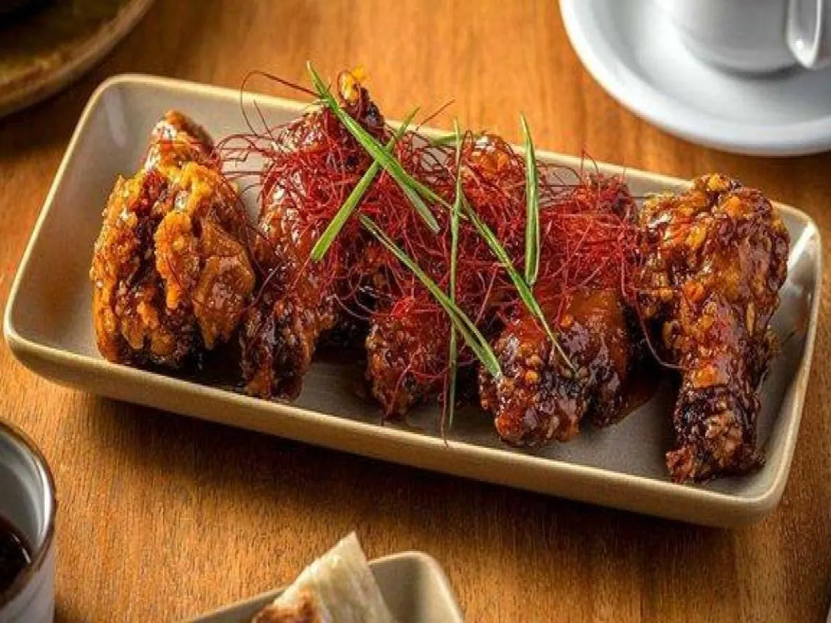 Crispy Chicken Wings — Honey Glazed