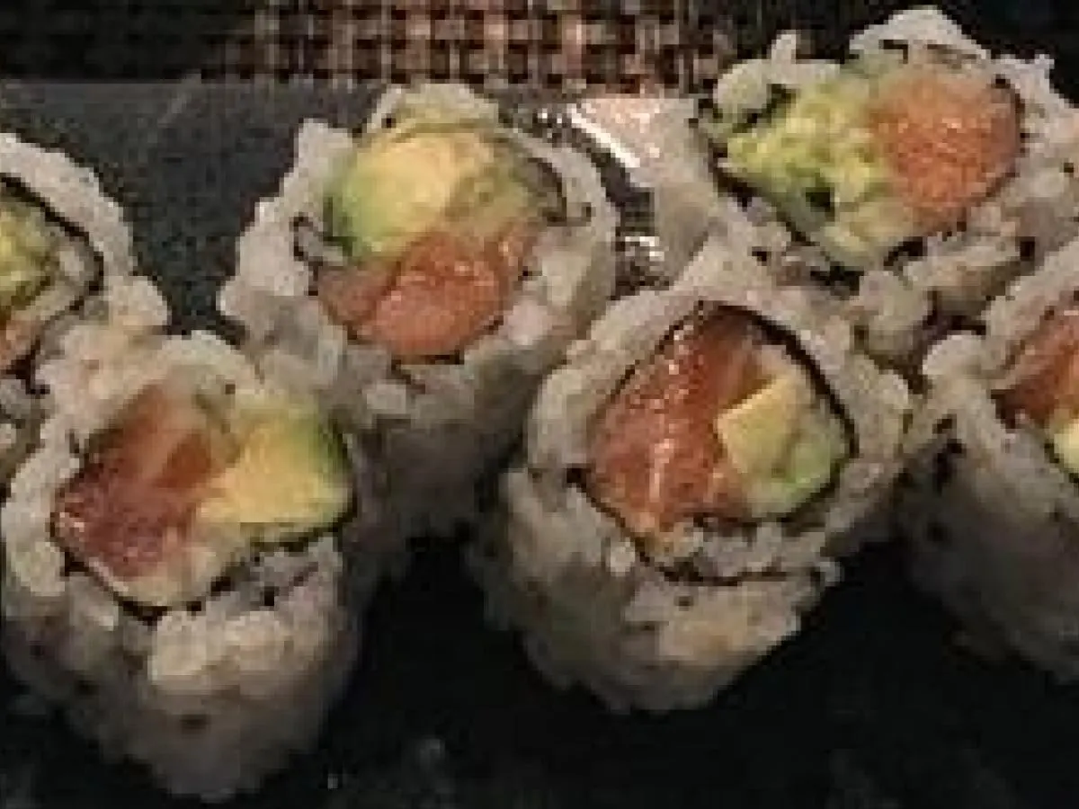 Salmon Avocado Roll