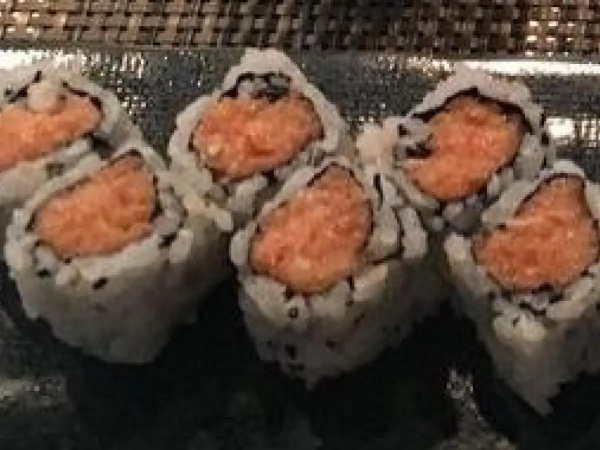 Spicy Salmon Roll