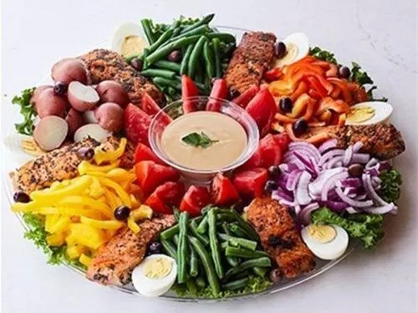 Salmon Niçoise Platter - Poached