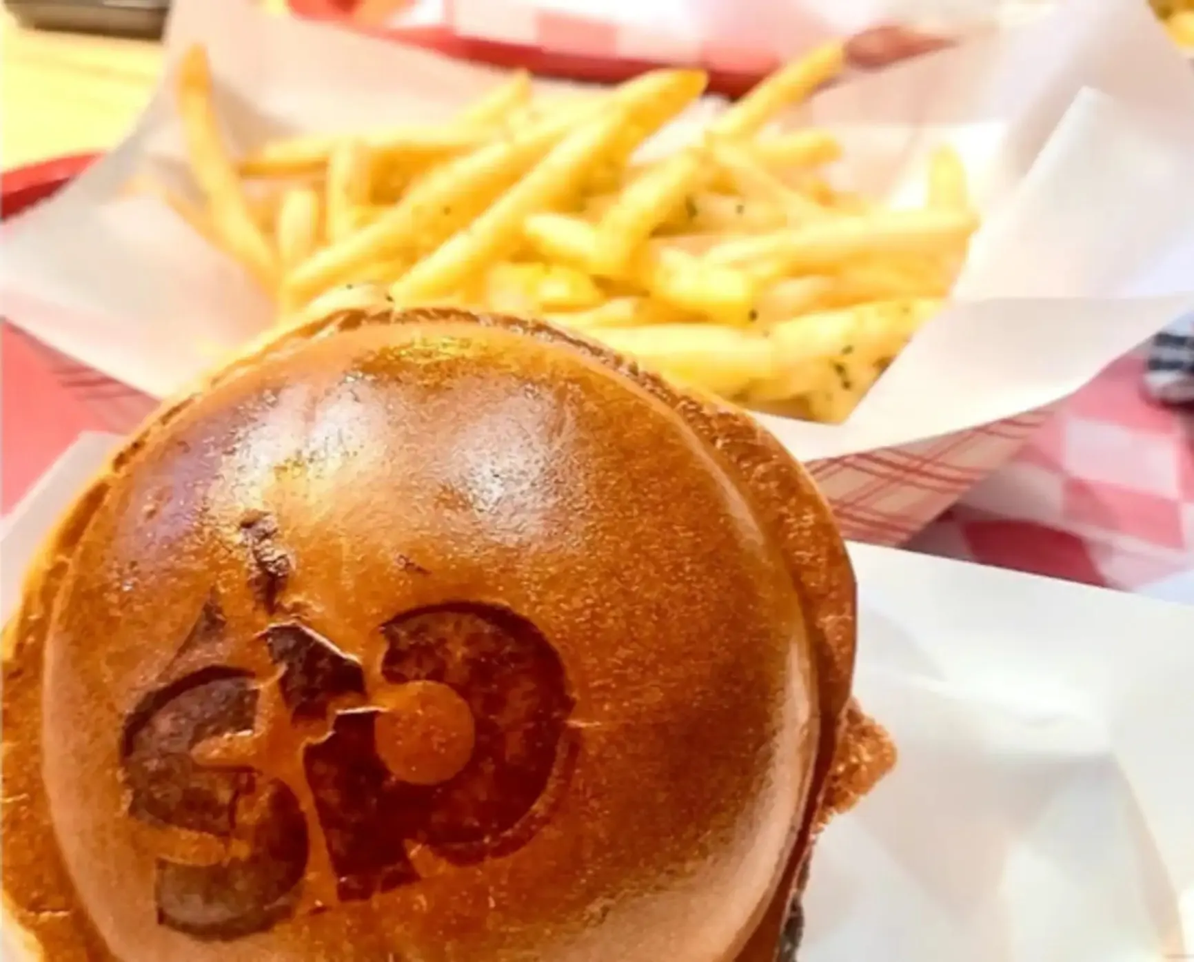 Main Spin Combo — Spicy Spin Burger, Fries, Coleslaw