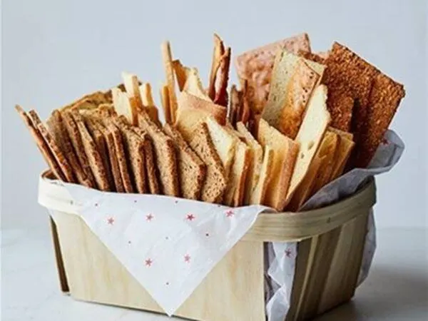 Eli's Crisps Basket