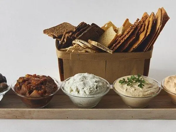 Mediterranean Snack Tray