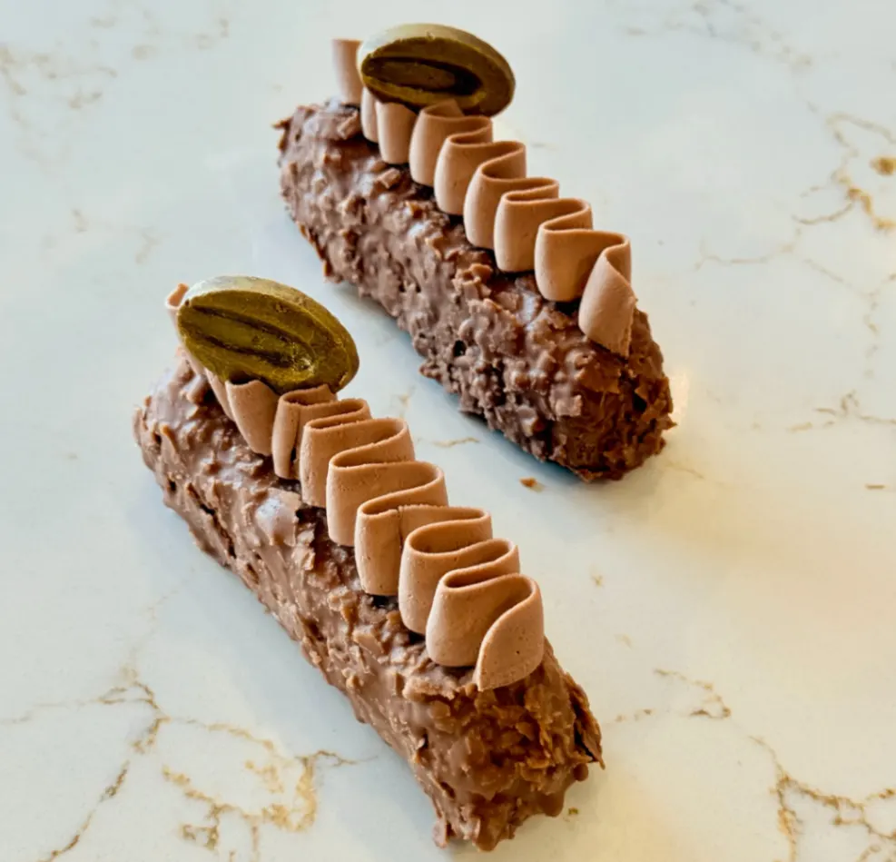 Milk Chocolate Crunchy Cake