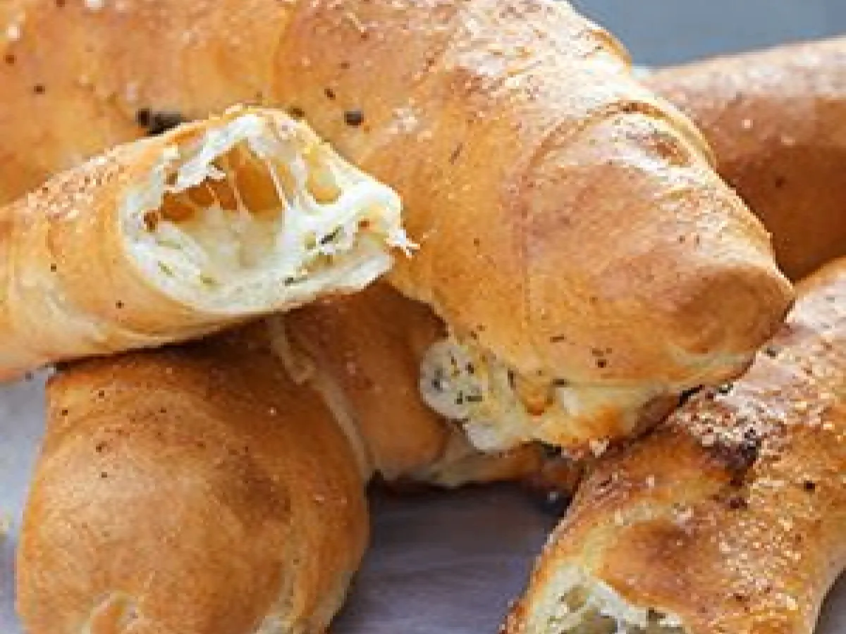 Chee-Z Rolls