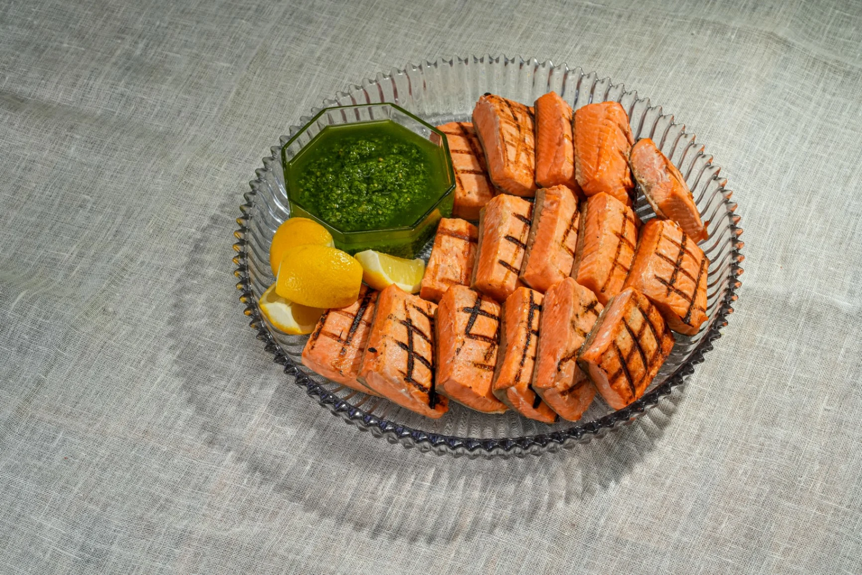 Grilled Salmon with Arugula Pesto
