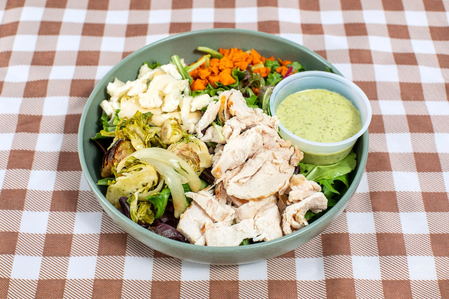 Green Salad with Grilled Chicken
