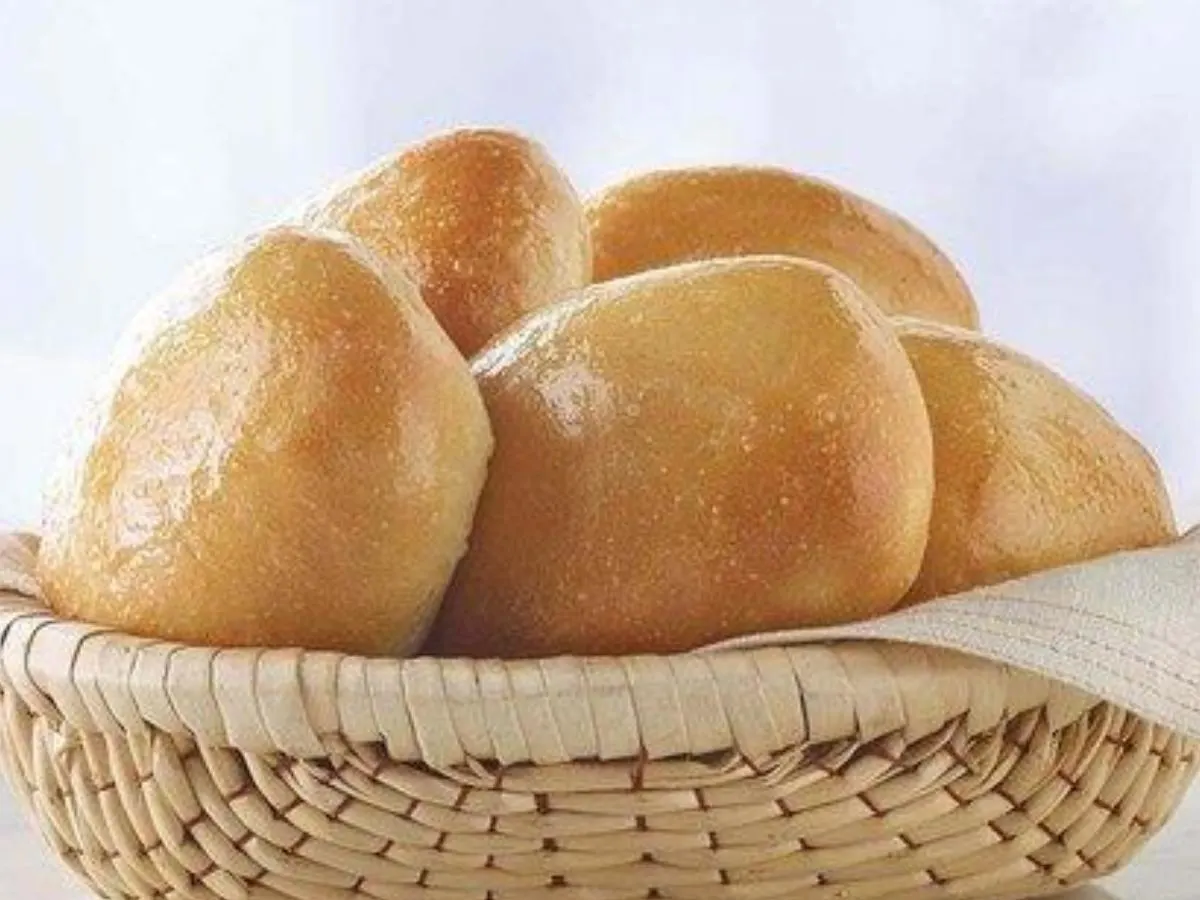 Yeast Rolls - Dozen