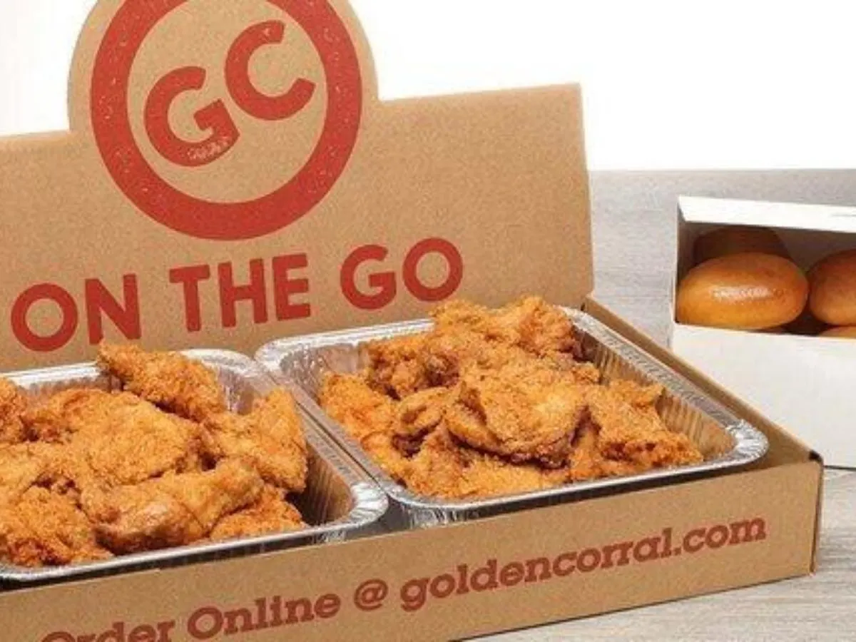 20 Piece Crowd Pleaser - 10 Breasts and 10 Wings, Yeast Rolls