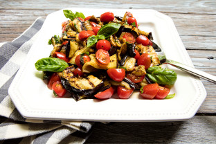 Vegetarian Grilled Vegetable Entree Garden Salad with Italian Dressing Vegetarian Grilled Vegetable Entree Garden Salad with Italian Dressing