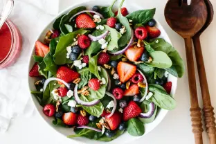 Berry Spinach Salad