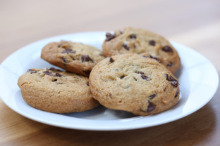 Chunky Chocolate Chip Cookie