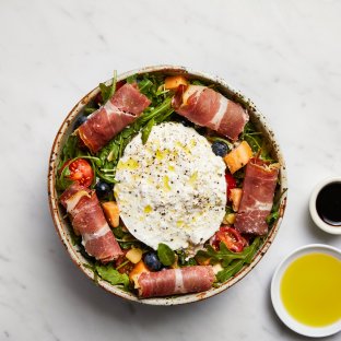 Prosciutto di Parma La Florentine Entree Salad Prosciutto di Parma La Florentine Entree Salad