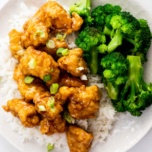 Orange Ginger Chicken with Steamed Rice and Broccoli