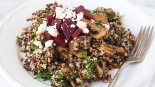 Vegetarian Goat Cheese and Beets Quinoa Grain Bowl with Raspberry Vinaigrette Vegetarian Goat Cheese and Beets Quinoa Grain Bowl with Raspberry Vinaigrette