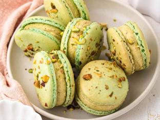 Pistachio Macarons Pistachio Macarons