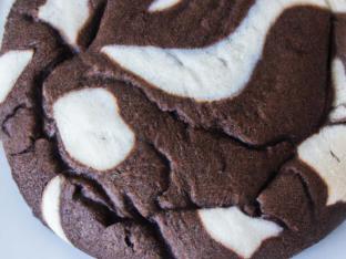 Individually Boxed Jumbo Black & White Cookie Individually Boxed Jumbo Black & White Cookie
