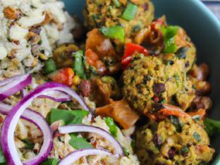 Brown Rice Falafel Bowl with Lentil Salad & Garlic Spread