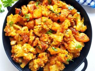 Aloo Gobhi Aloo Gobhi