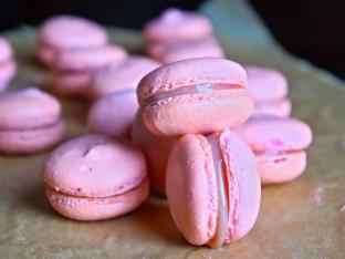 Raspberry Macarons Raspberry Macarons