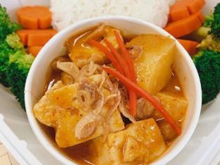 Southern Region Massaman Tofu Curry [21 oz]