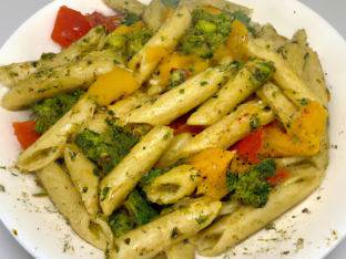 Penne with Mixed Veggies and Pesto Cream [18 oz]