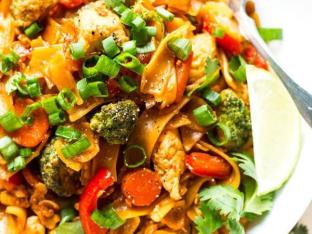 Chicken Pad see Eiw [21 oz]