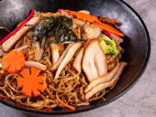 Chicken Yakisoba [21 oz]