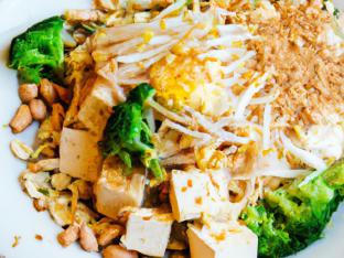 Tofu Skylar Pad Thai [21 oz]