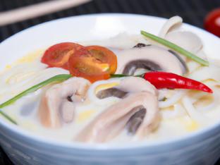 Chicken Udon Tom Yum [16 oz]