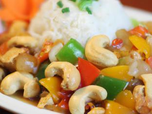 Chicken Cashew Nut [16 oz]