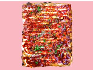 Vegan Chicken BBQ Pizza Vegan Chicken BBQ Pizza