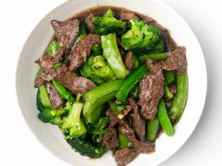 Beef Stir-Fry with Broccoli and Snow Peas Beef Stir-Fry with Broccoli and Snow Peas