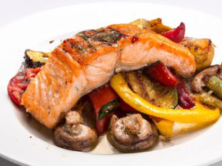 [Special Diet] Grilled Salmon with Roasted Vegetables (Olive Oil Only)