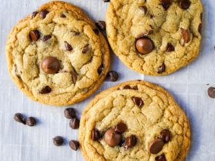 Chocolate Chip Cookie