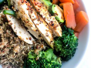 Grilled Chicken Quinoa Bowl with Balsamic Vinaigrette Grilled Chicken Quinoa Bowl with Balsamic Vinaigrette