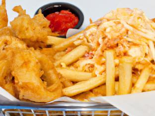 Fried Calamari Basket with Cajun Fries and Coleslaw [16 oz]