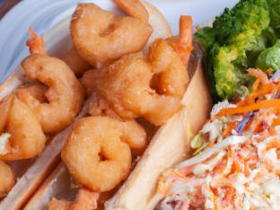 Fried Shrimp Po Boy with Coleslaw and Steamed Broccoli [21 oz]