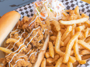 Fried Oyster Po Boy with Fries and Coleslaw [21 oz]