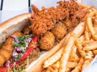 Fried Crawfish Po Boy with Cajun Fries and Coleslaw [21 oz]