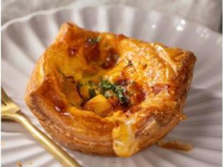 Caramelized Onion Bacon Quiche