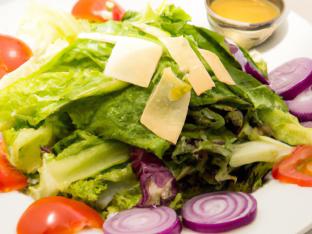 Entree Chef Salad with Honey Mustard Entree Chef Salad with Honey Mustard