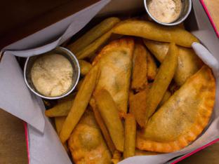 Cheese Empanadas with Chips Cheese Empanadas with Chips