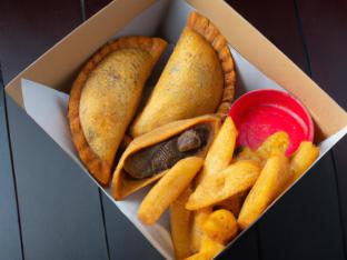 Beef Empanadas with Chips Beef Empanadas with Chips