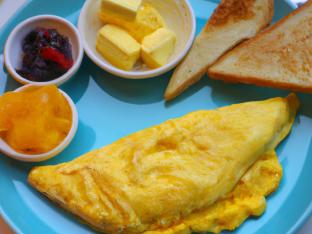 American Cheese Omelette with Fresh Fruit