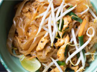 Chicken Old Fashion Pad Thai Chicken Old Fashion Pad Thai