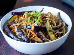 Eggplant in Spicy Garlic Sauce with Vegetable Chow Mein Eggplant in Spicy Garlic Sauce with Vegetable Chow Mein