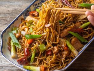 Kung Pao Vegetables with Vegetable Chow Mein Kung Pao Vegetables with Vegetable Chow Mein