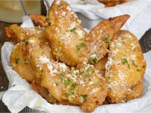 Garlic Parmesan Chicken Wings 20 Pcs