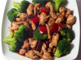 Chicken with Broccoli (No Sauce) Chicken with Broccoli (No Sauce)
